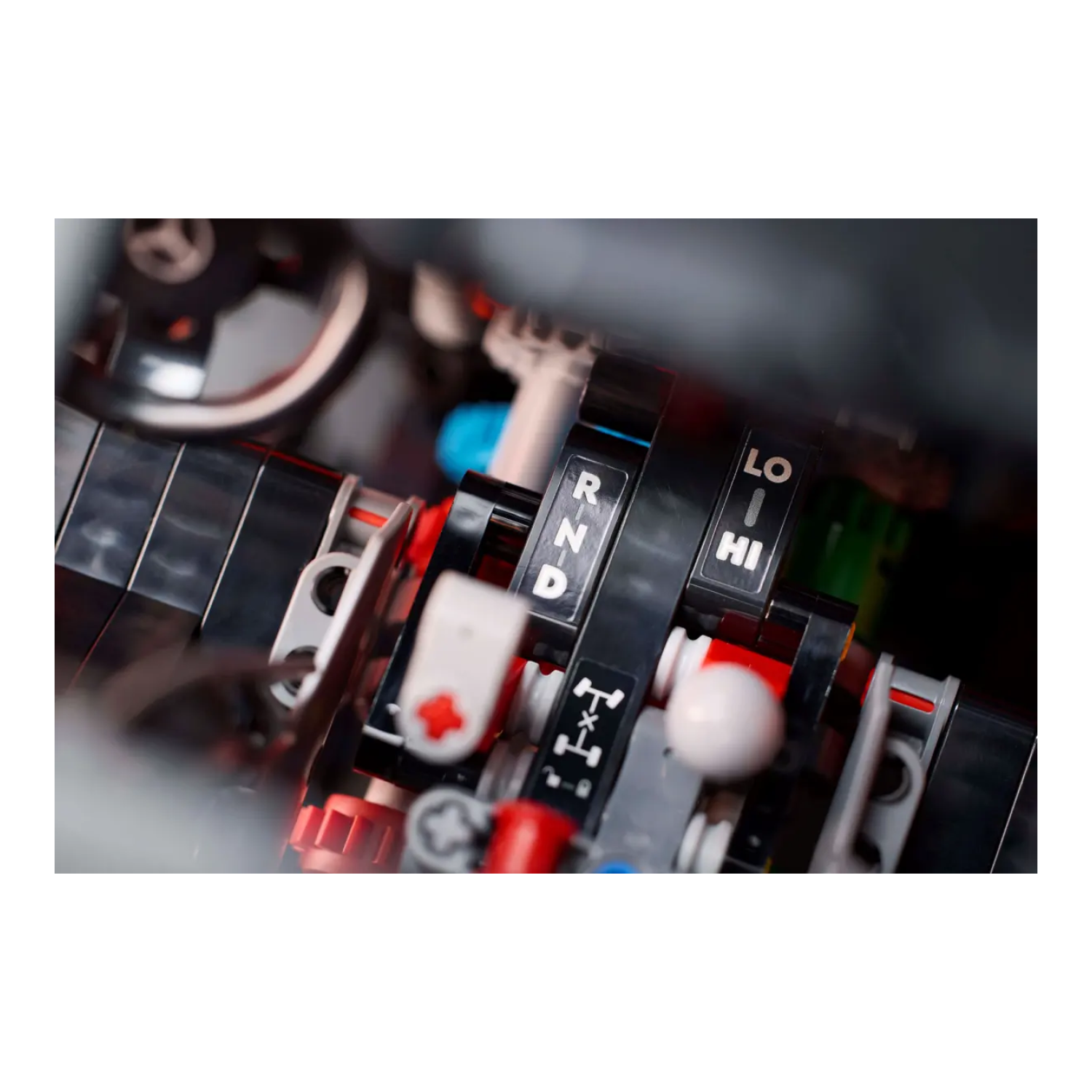 Конструктор LEGO Technic Mercedes-Benz G500 PROFESSIONAL Line, 2891 шт - 7