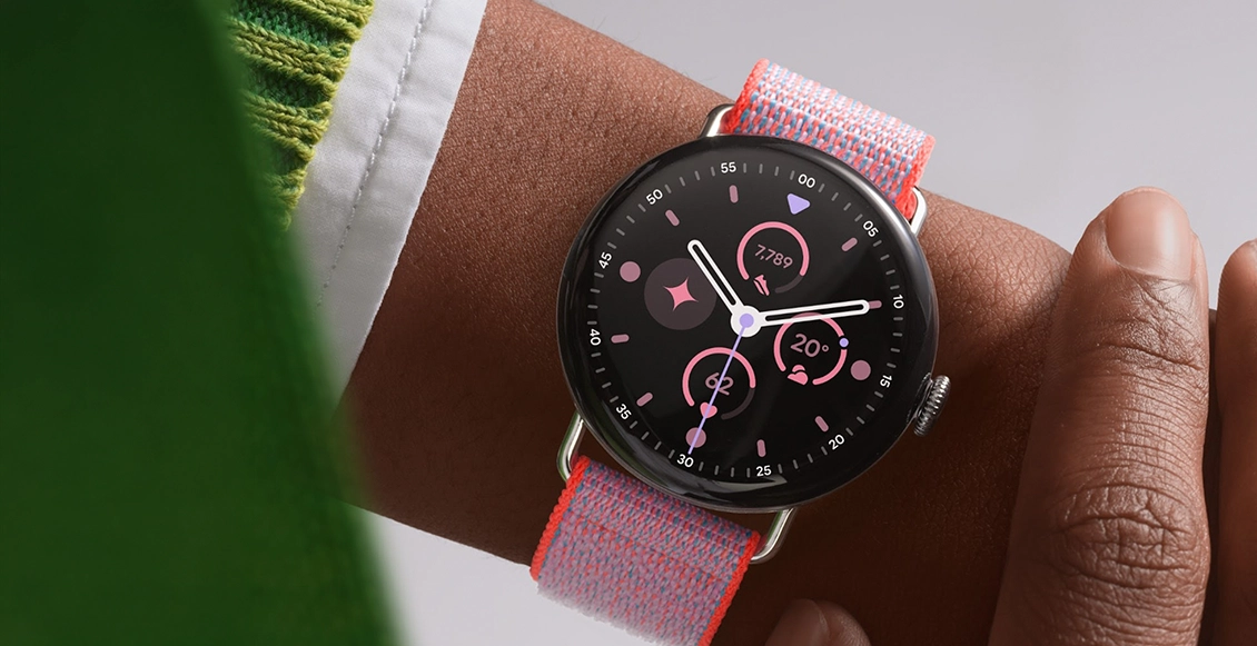 Умные часы Google Pixel Watch 4 41mm (Wi-Fi) чёрный (чёрный ремешок) Умные часы Google Pixel Watch 4 41mm (Wi-Fi) чёрный (чёрный ремешок) - 2
